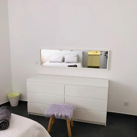 Atlantis Luxury Sea View * Λάρνακα